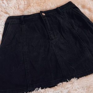 Black Denim Forever 21 Skirt 💓 Size M
